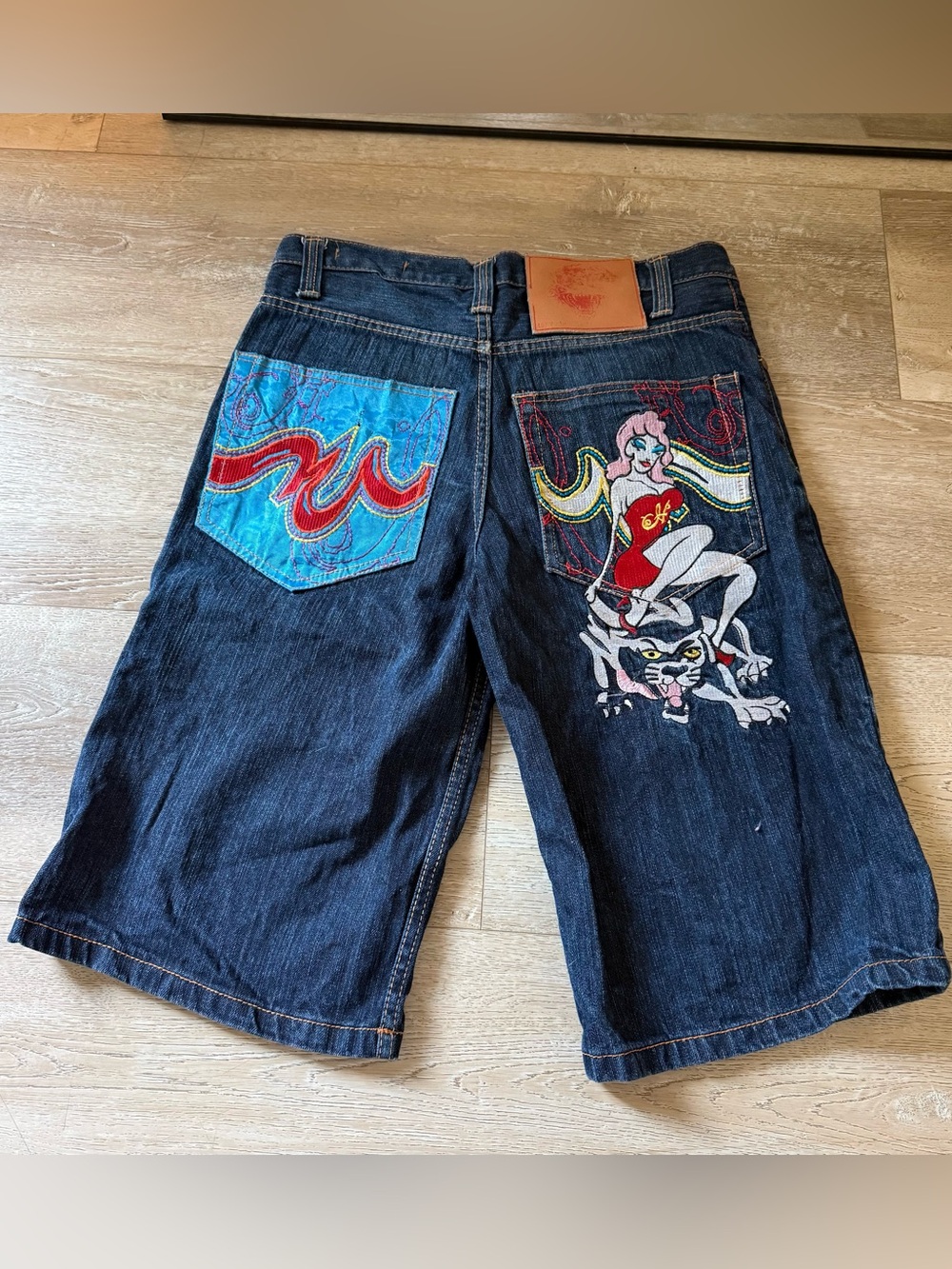 Vtg Y2K Ed Hardy embroidered baggy denim jorts shorts size 32